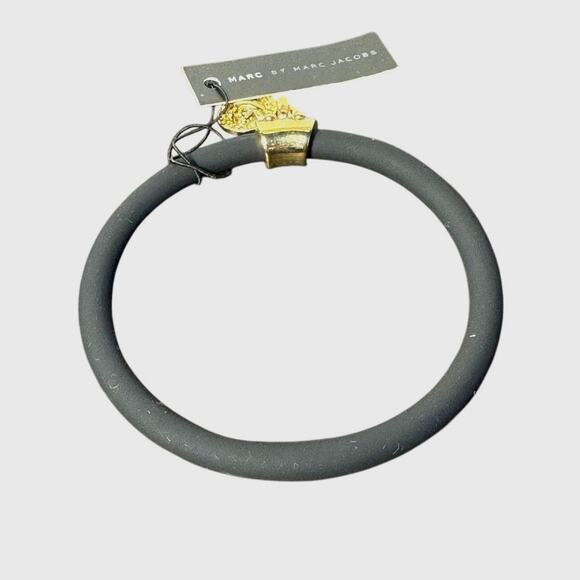 Marc by Marc Jacobs Black & Gold Silicone Bracelet NWT - Picture 2 of 5